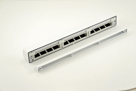 Nawiewnik automatyczny akustyczny, z manualną regulacją i czerpnią zwykłą, typ VT701