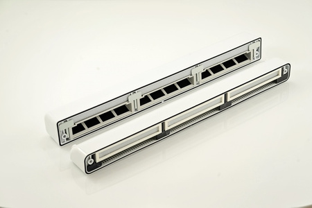 Nawiewnik z manualną regulacją i czerpnią akustyczną, typ VT401